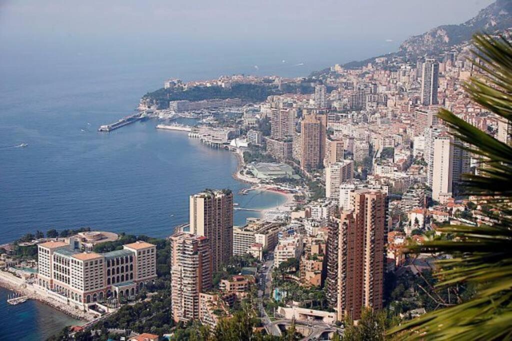 French Riviera: Seafront Apt & Pool Near Monaco روكوبرُن كاب مارتي المظهر الخارجي الصورة